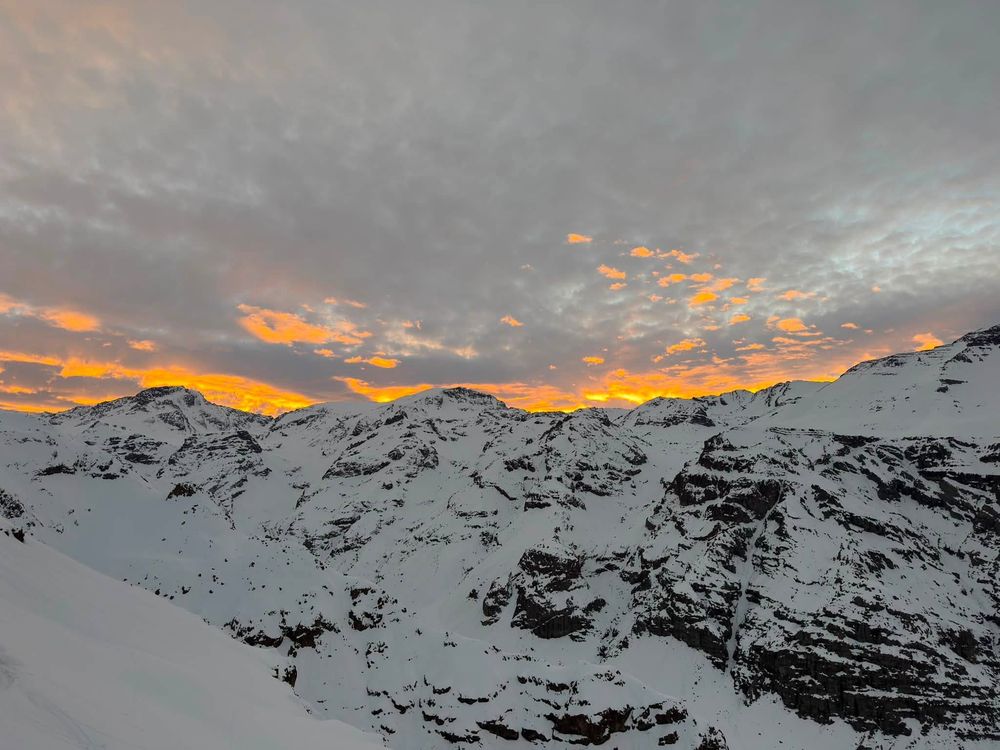 Valle Nevado camp photo